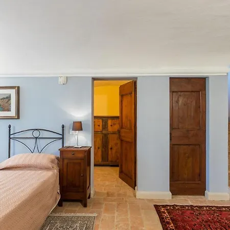 Casale Casteldimezzo 10 *
